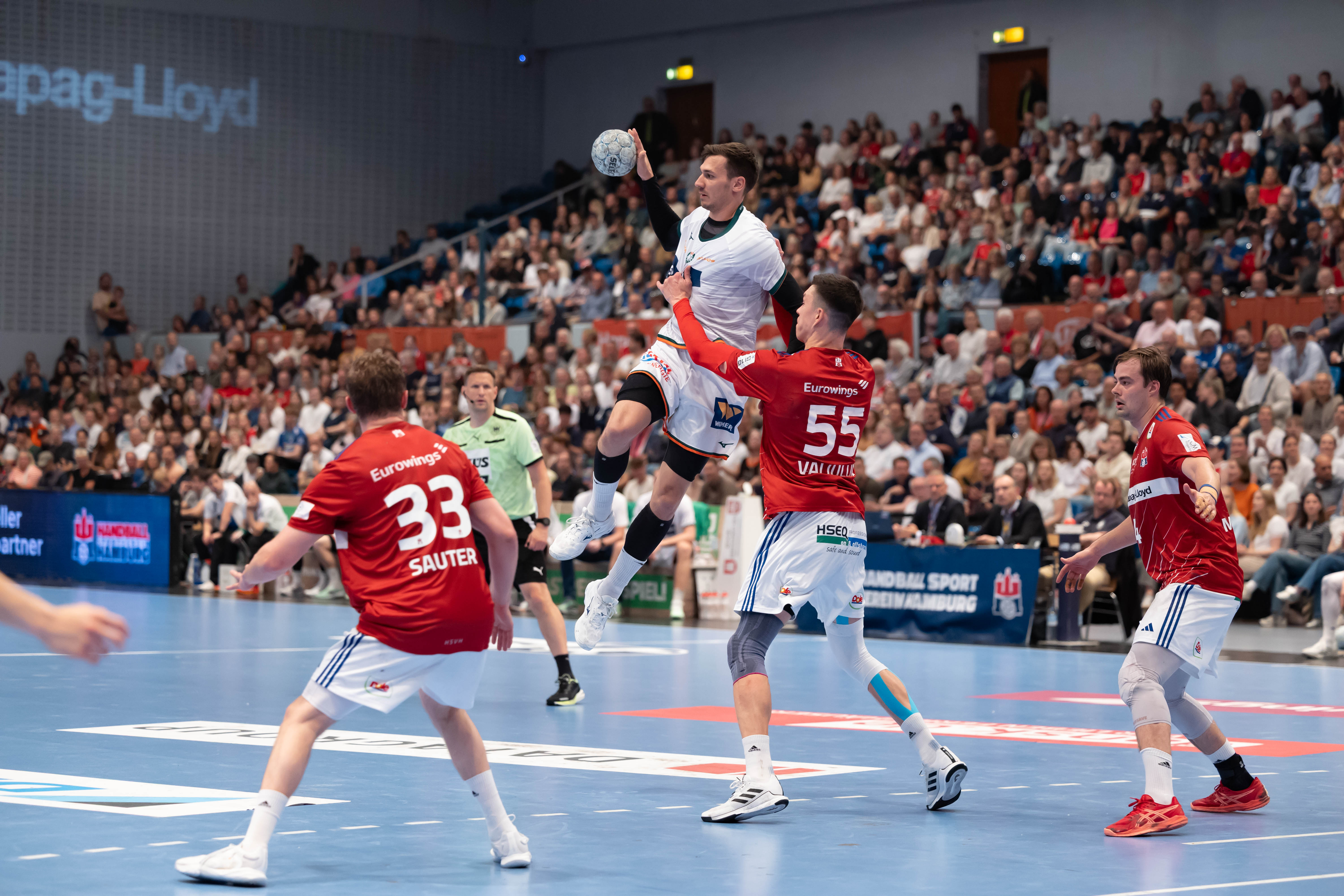 Handball Sport Verein Hamburg vs MT Melsungen