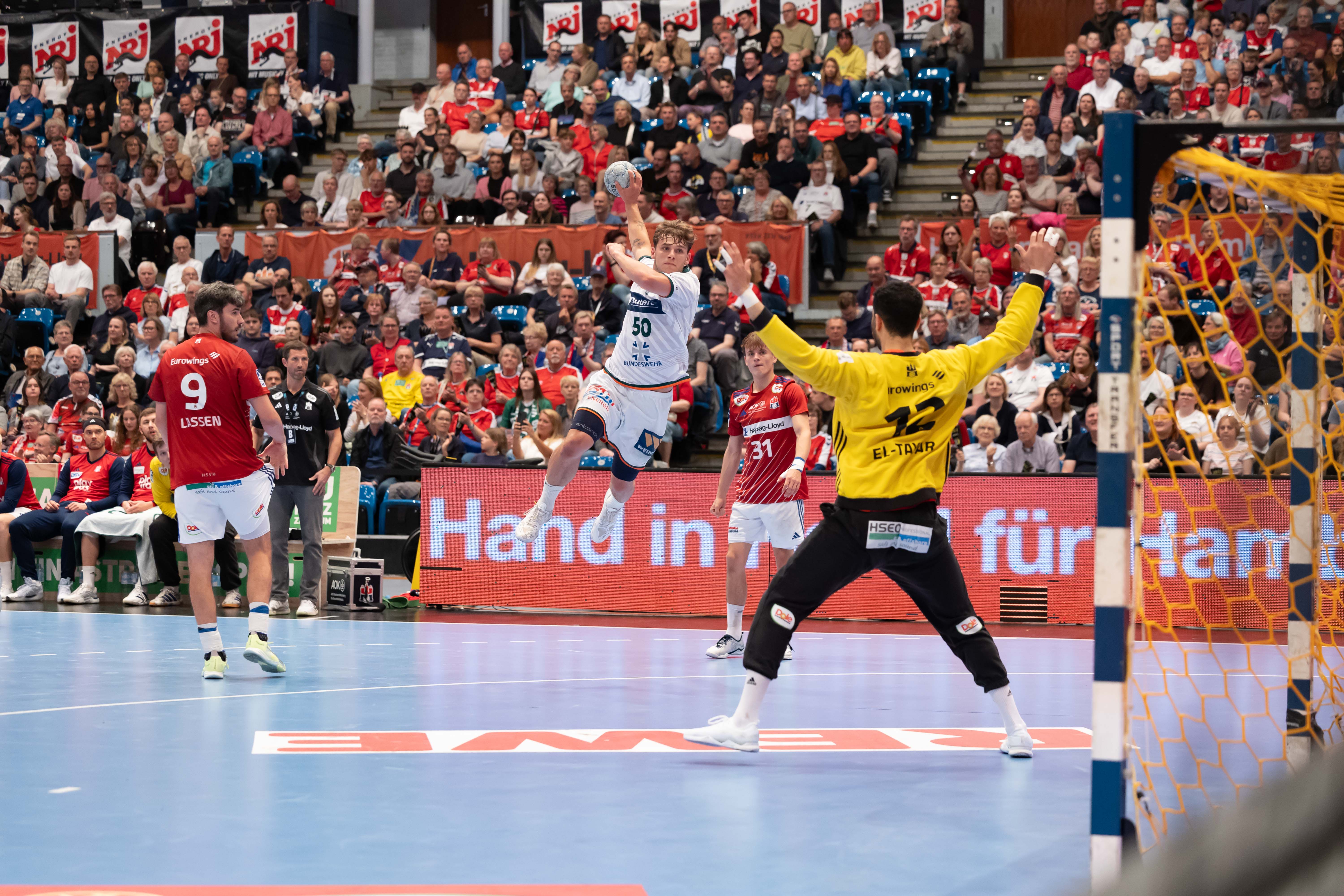 Handball Sport Verein Hamburg vs MT Melsungen