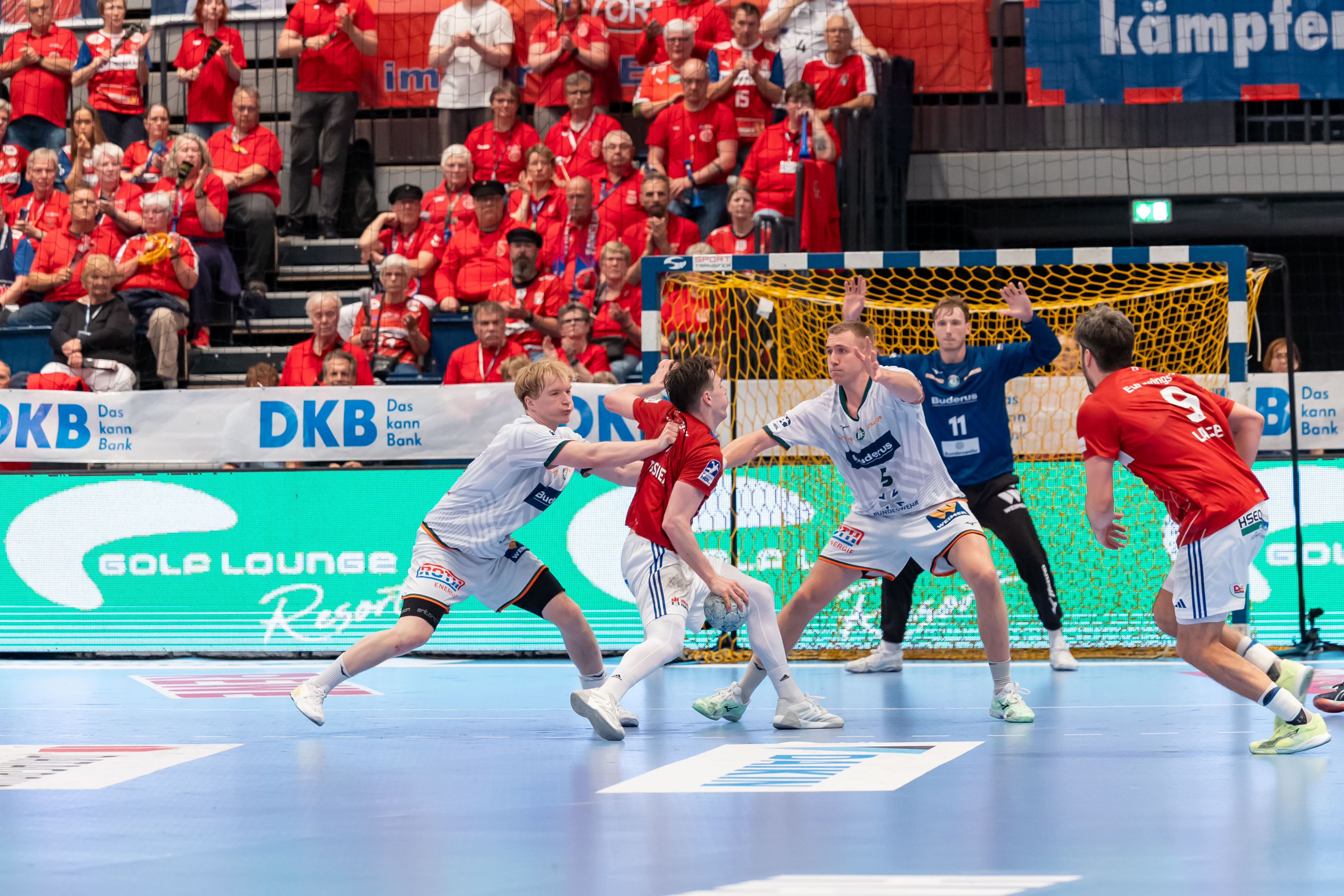 Handball Sport Verein Hamburg vs MT Melsungen