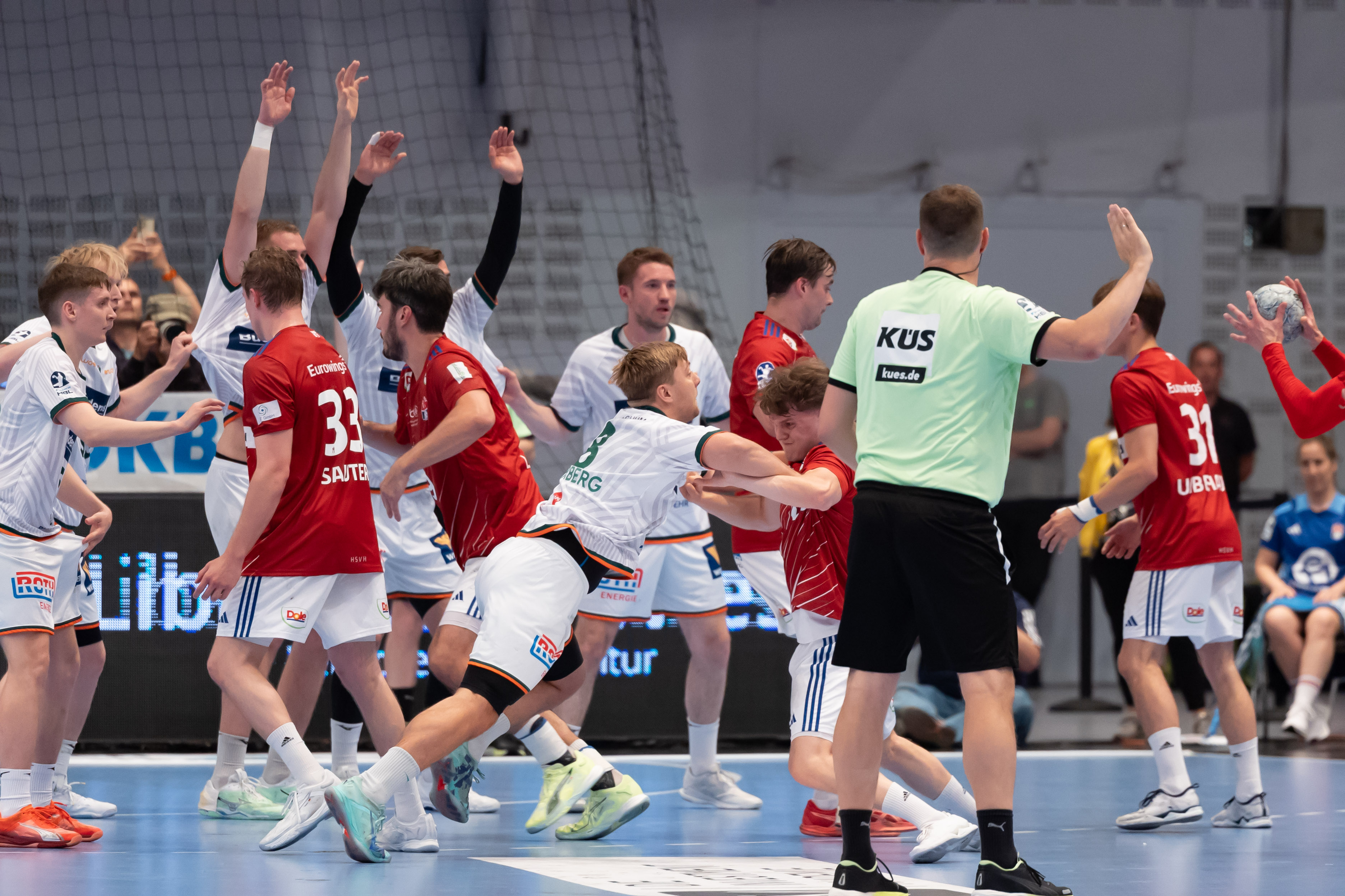 Handball Sport Verein Hamburg vs MT Melsungen