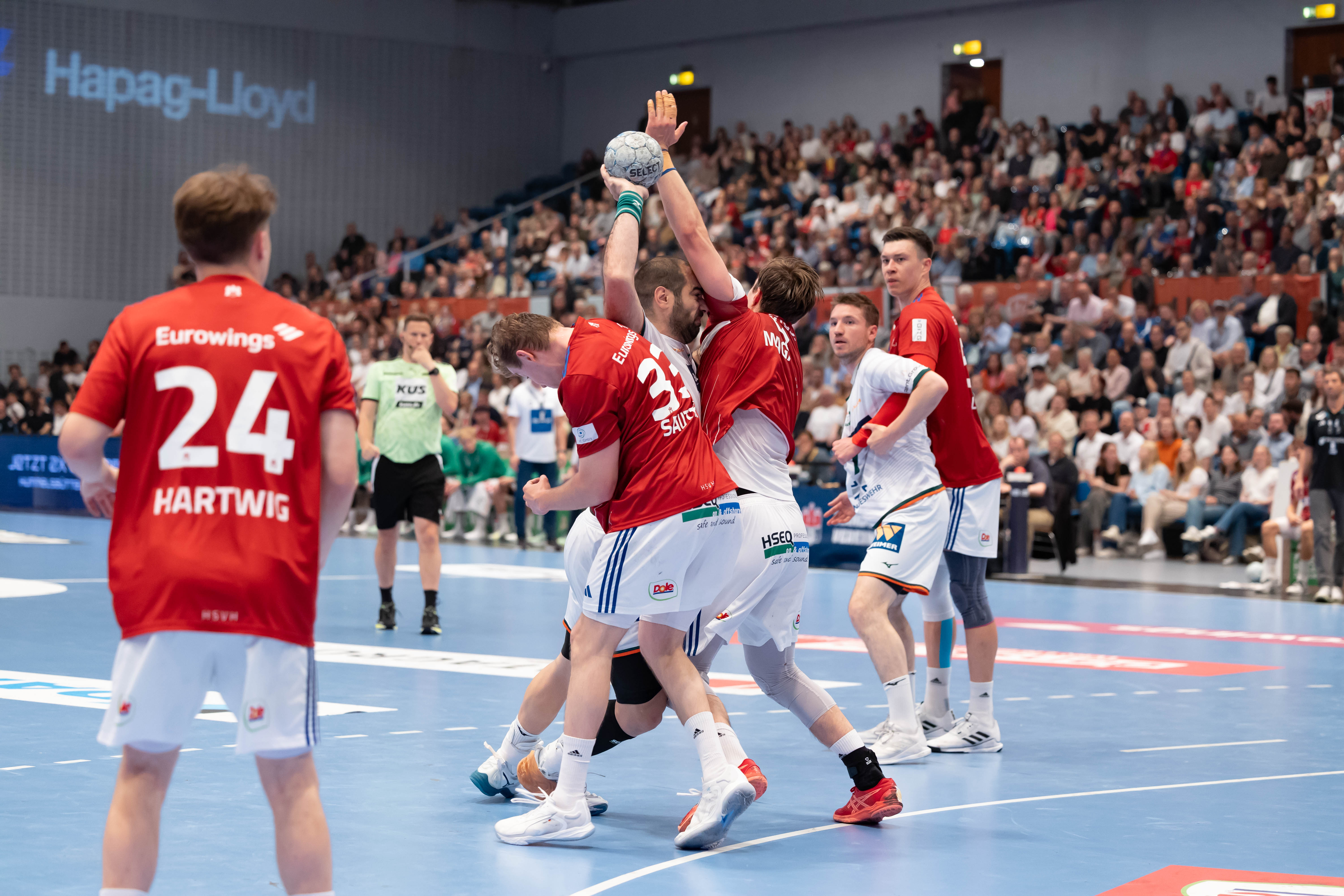 Handball Sport Verein Hamburg vs MT Melsungen