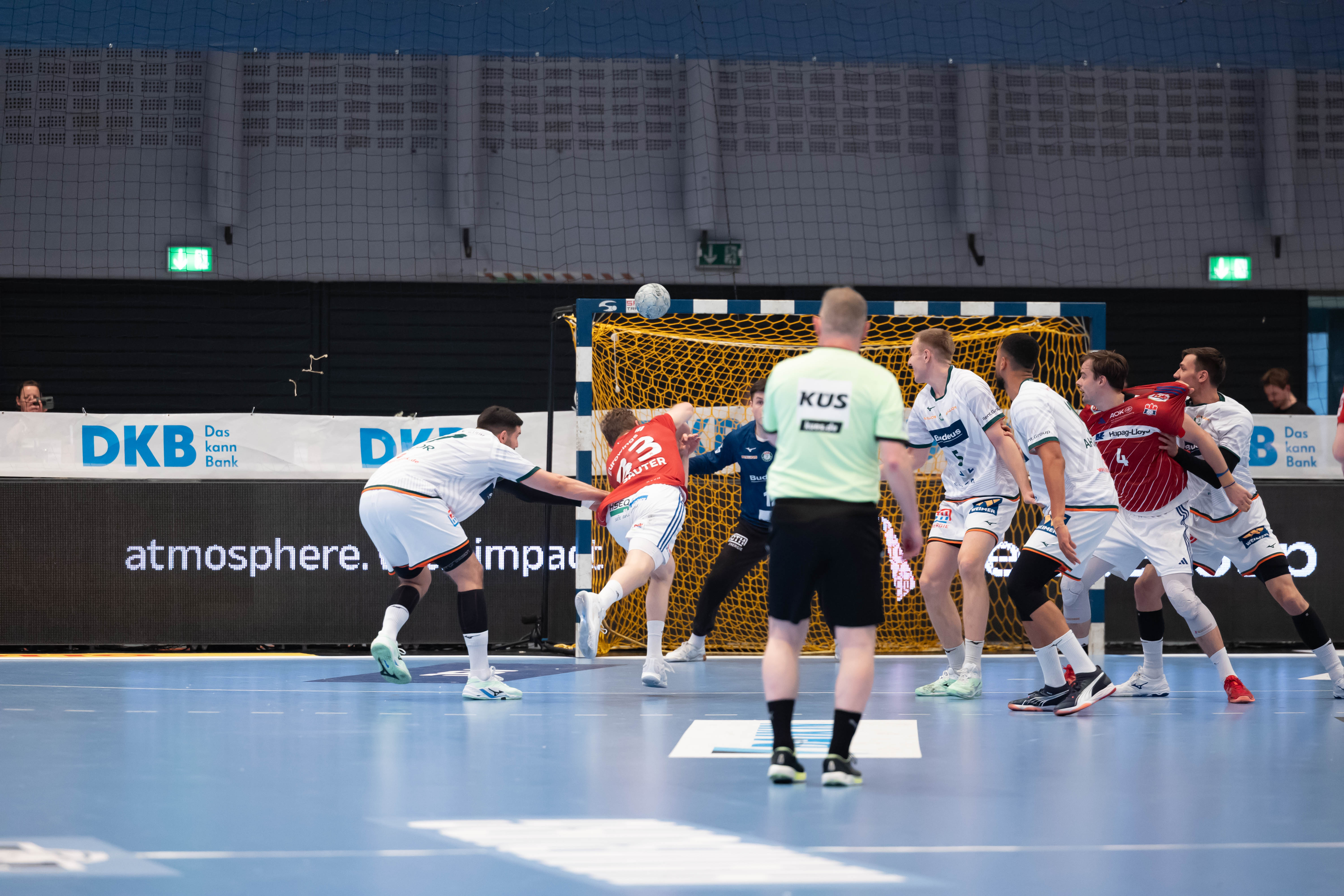 Handball Sport Verein Hamburg vs MT Melsungen