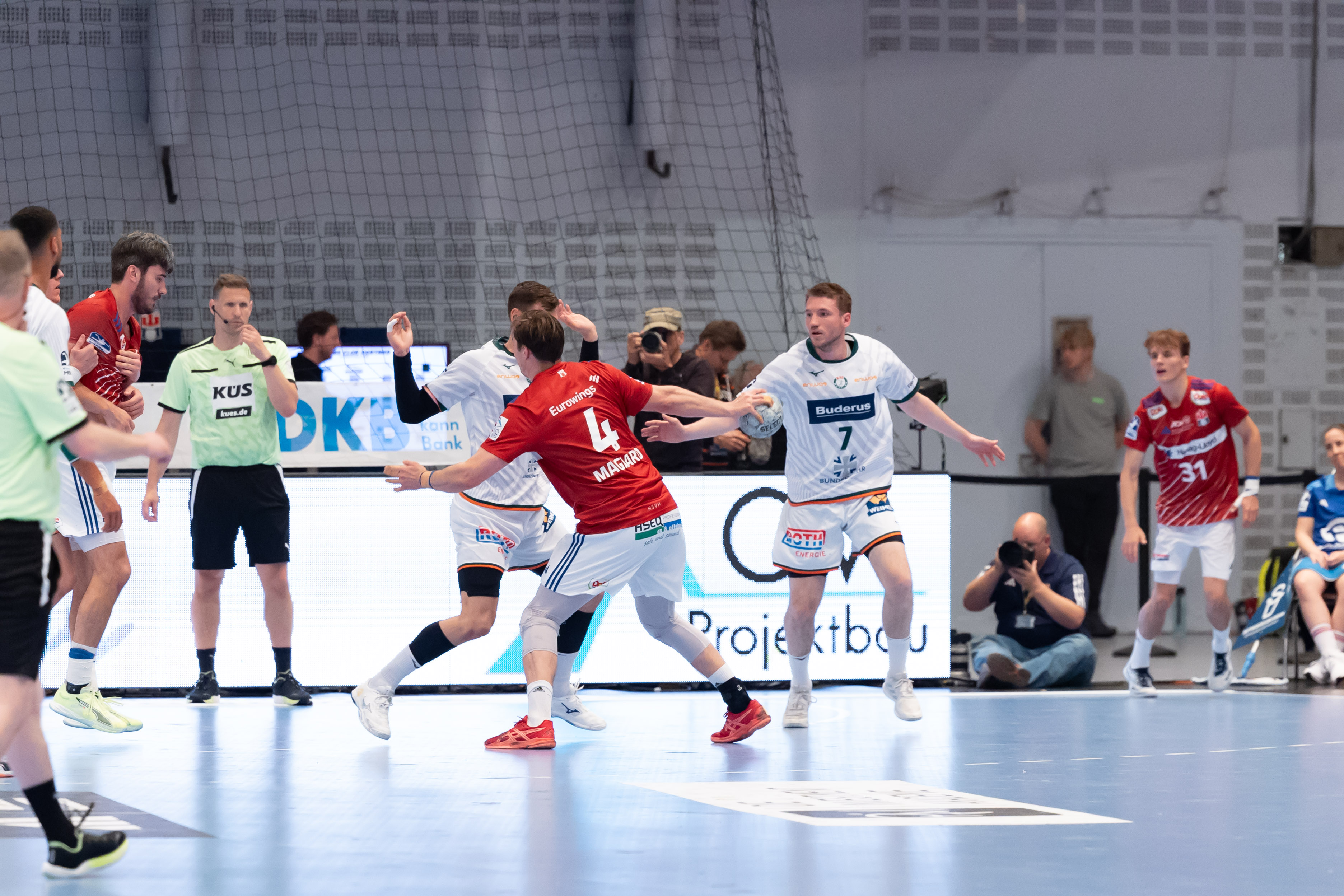 Handball Sport Verein Hamburg vs MT Melsungen
