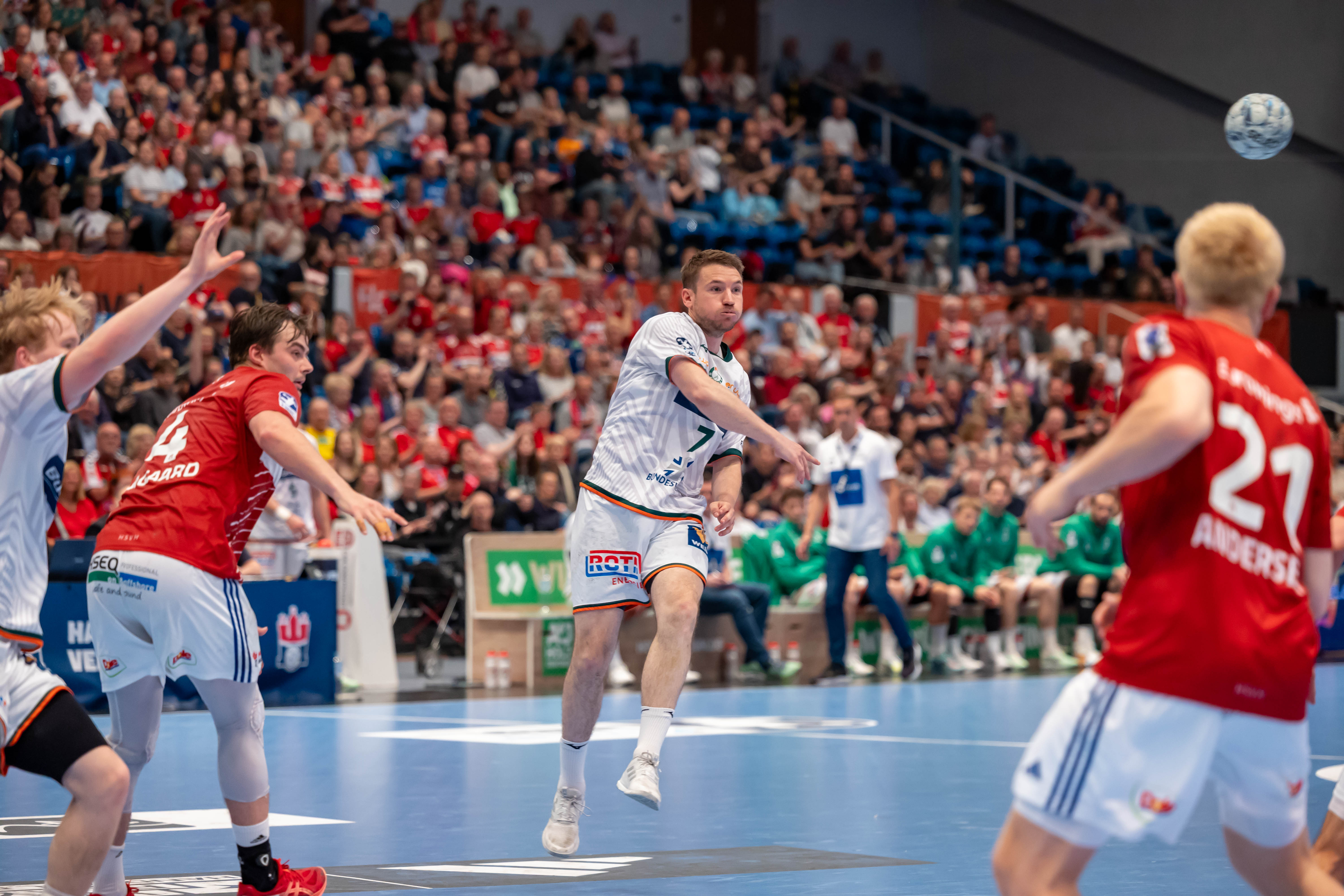 Handball Sport Verein Hamburg vs MT Melsungen