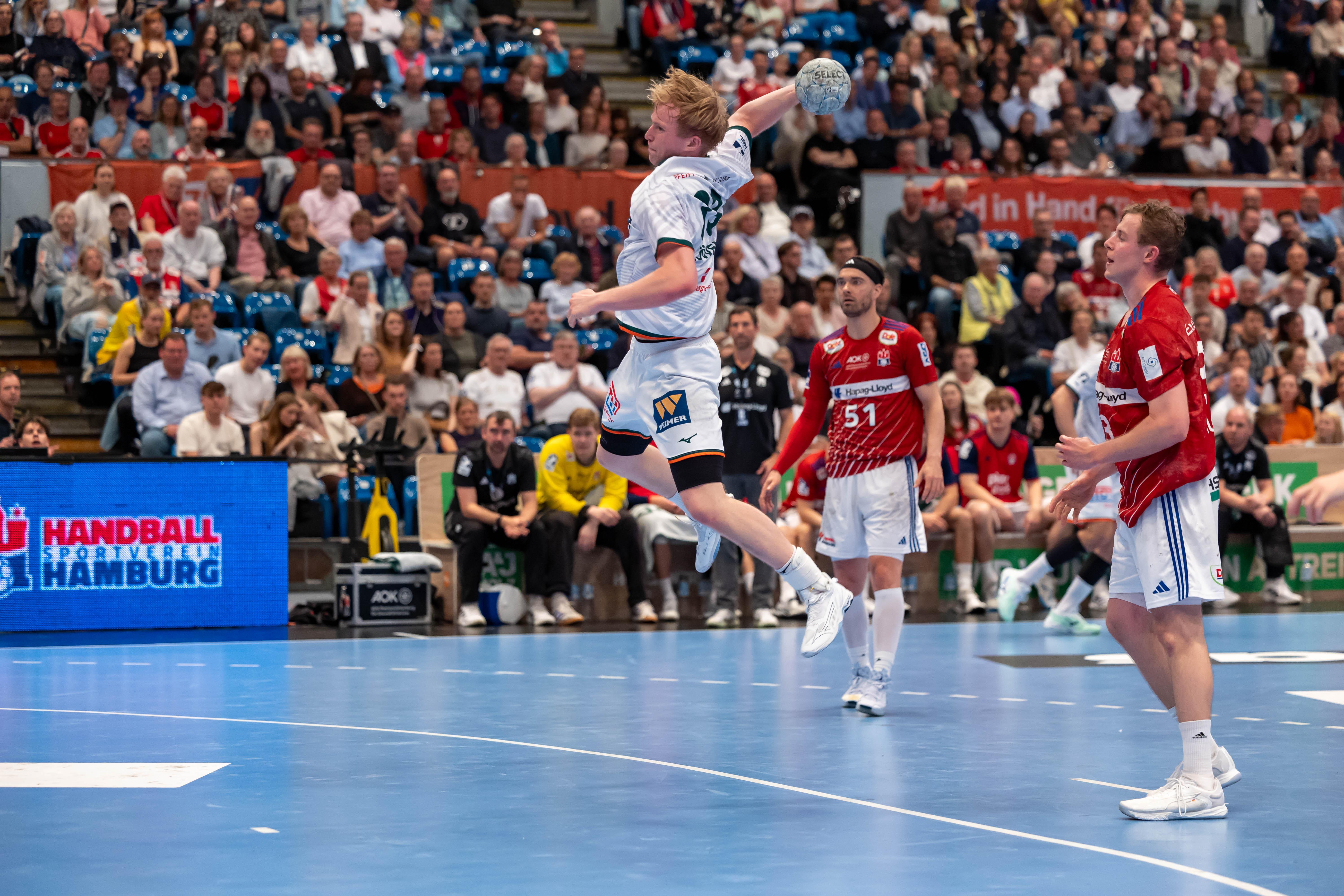 Handball Sport Verein Hamburg vs MT Melsungen