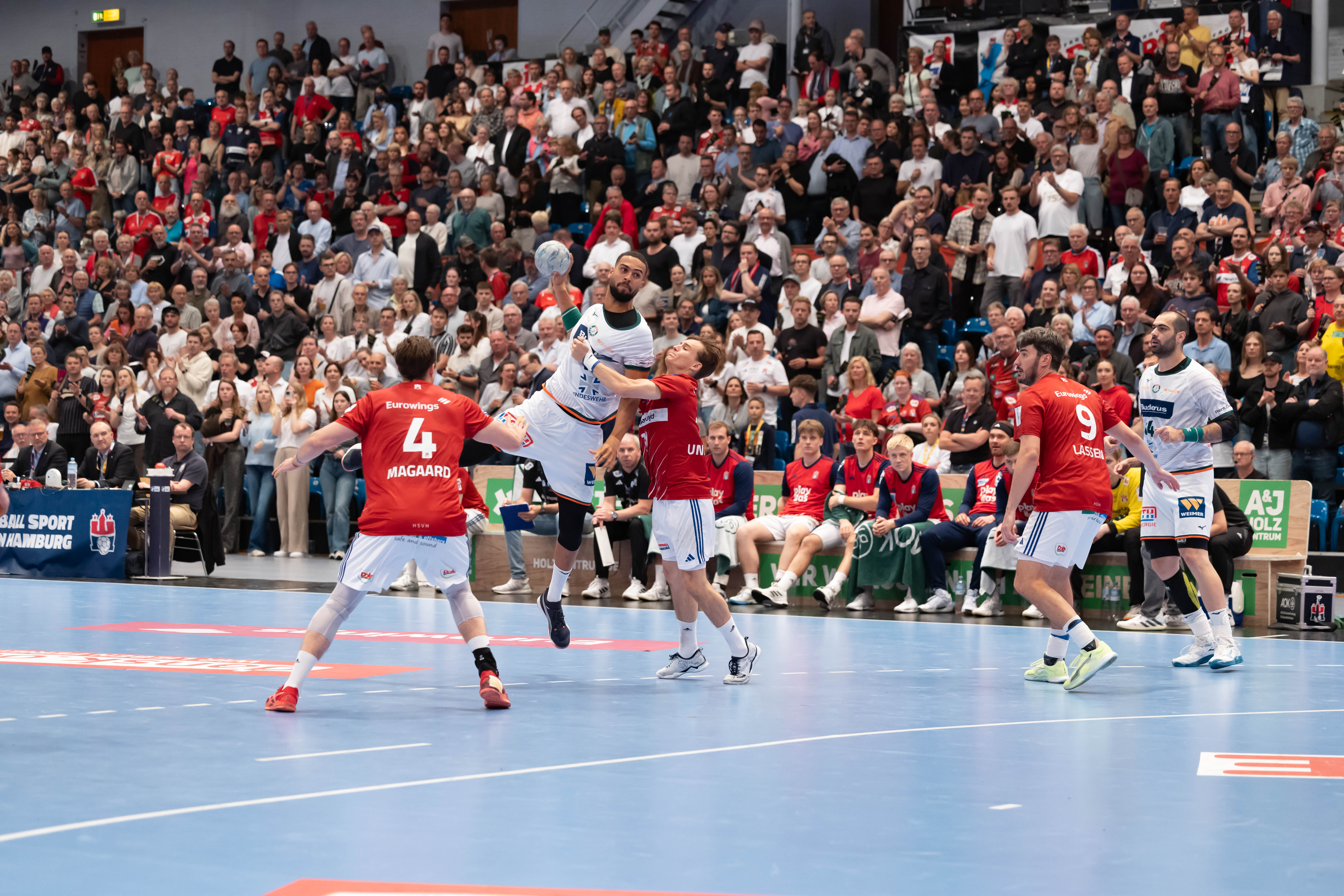 Handball Sport Verein Hamburg vs MT Melsungen