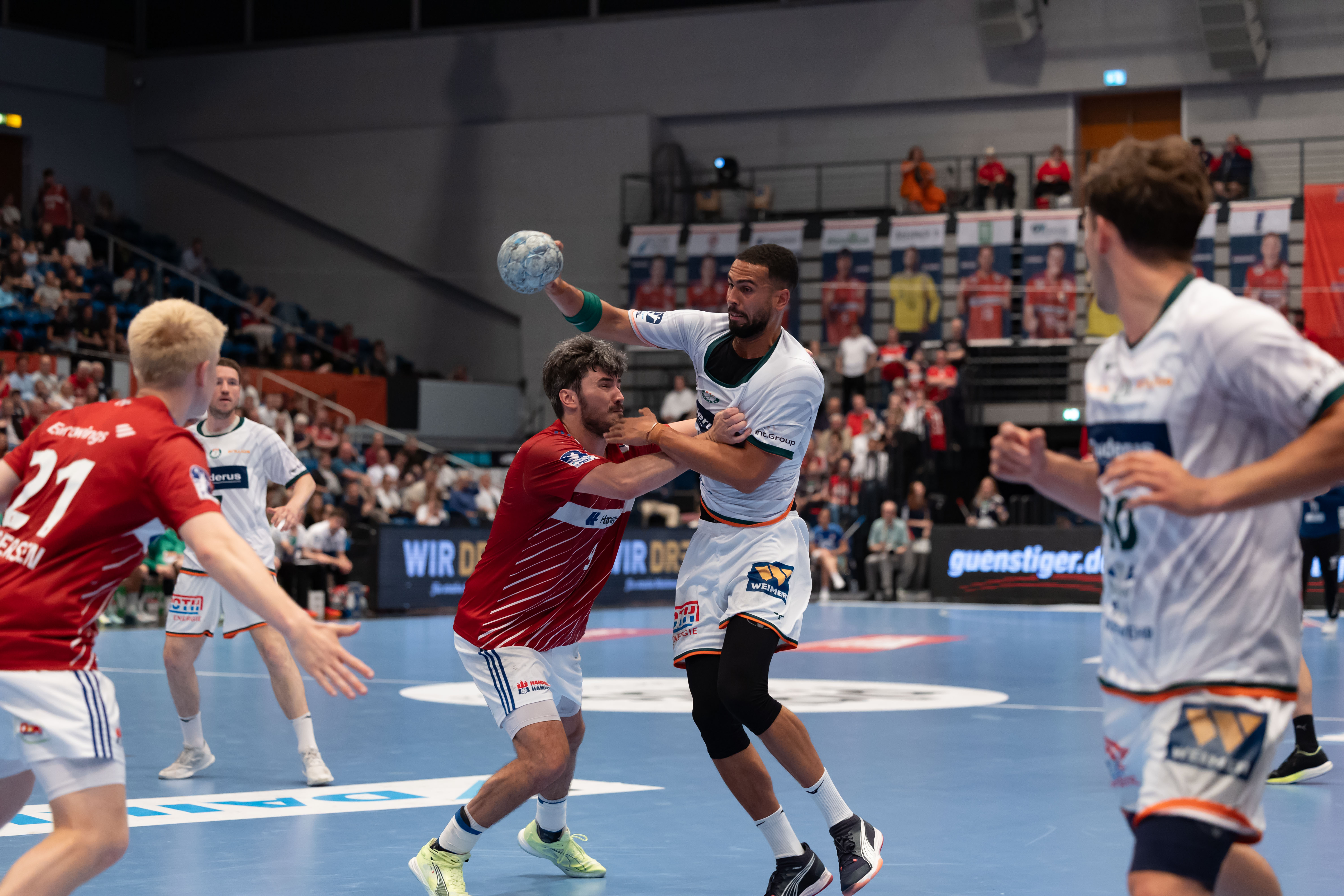 Handball Sport Verein Hamburg vs MT Melsungen