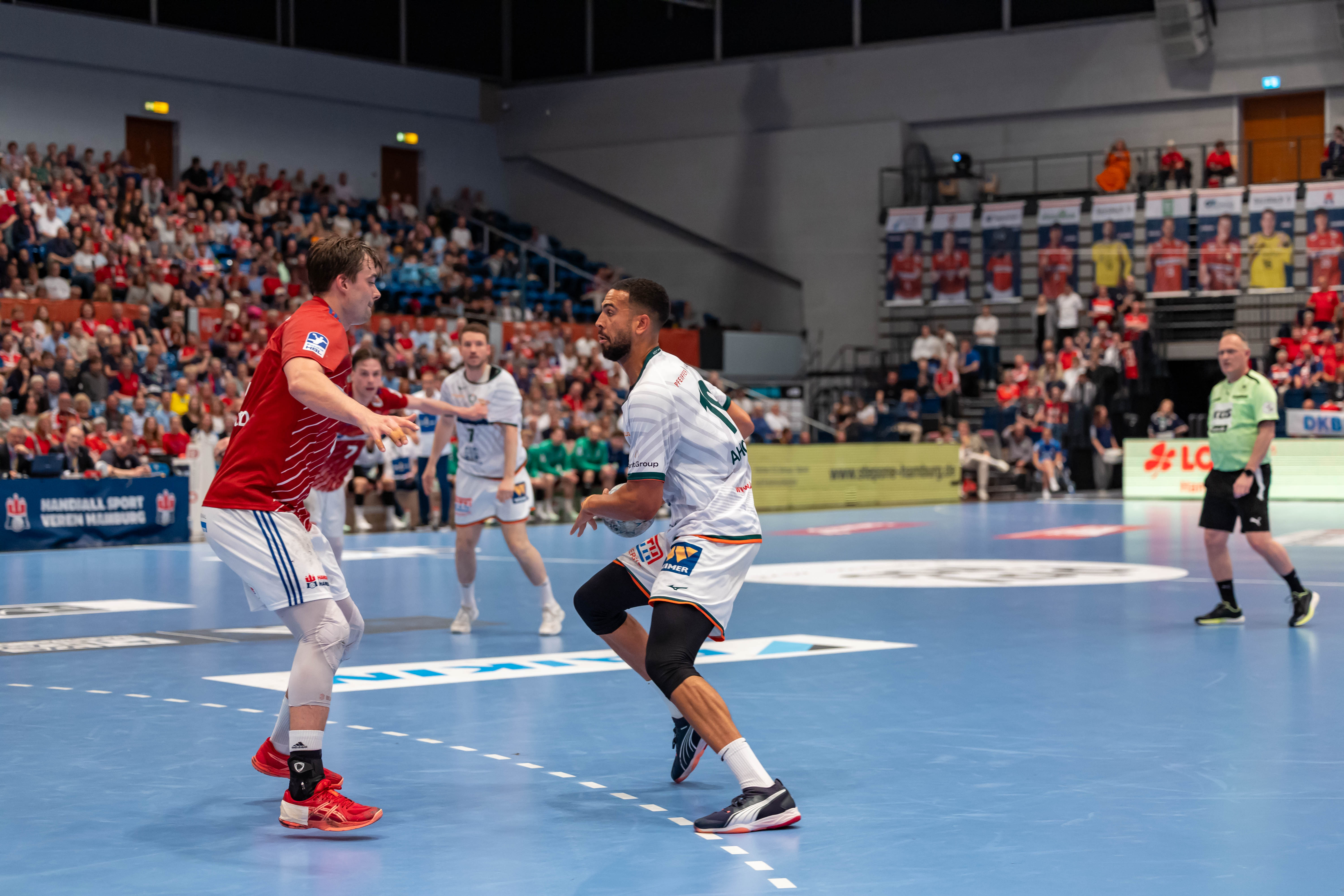 Handball Sport Verein Hamburg vs MT Melsungen