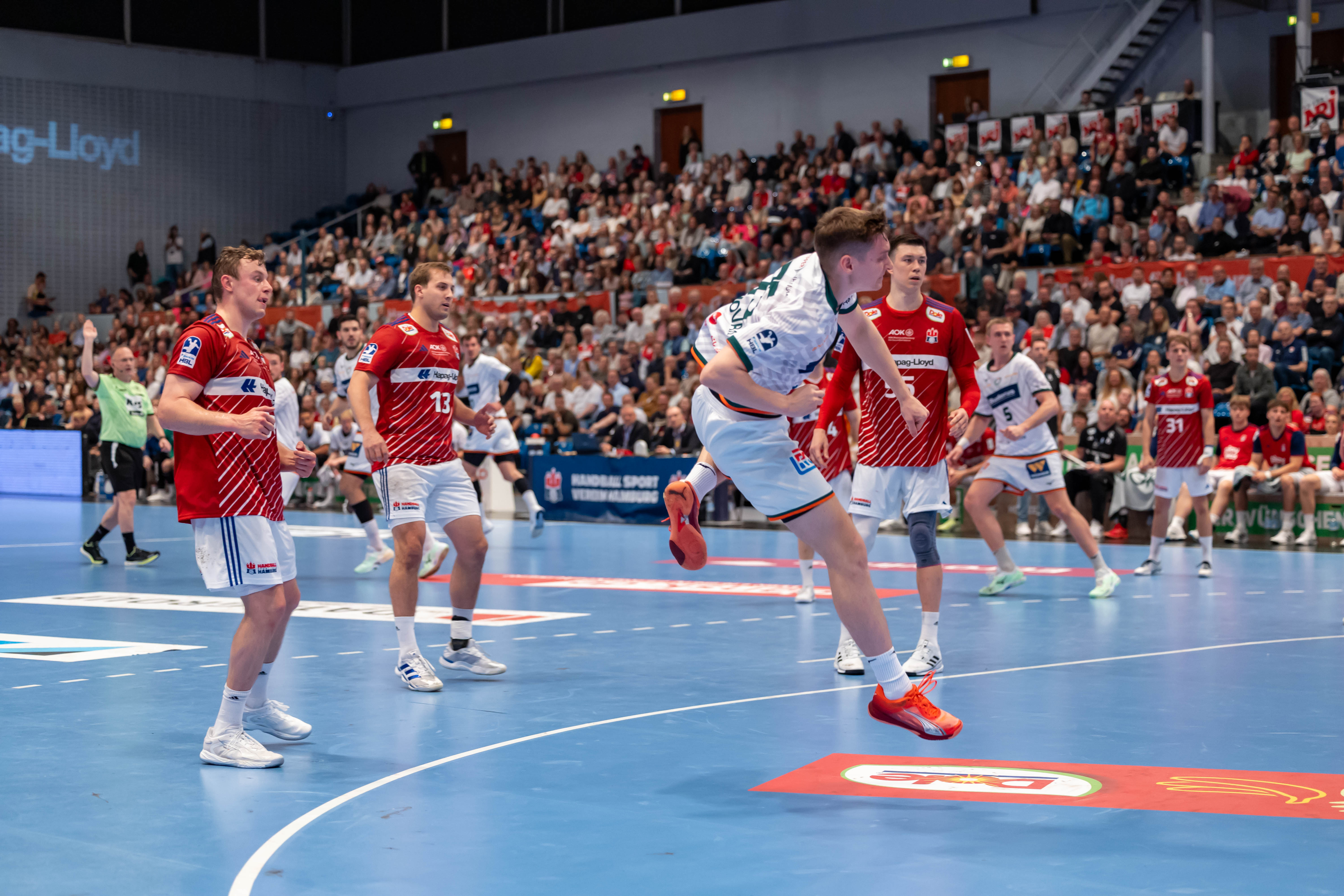 Handball Sport Verein Hamburg vs MT Melsungen