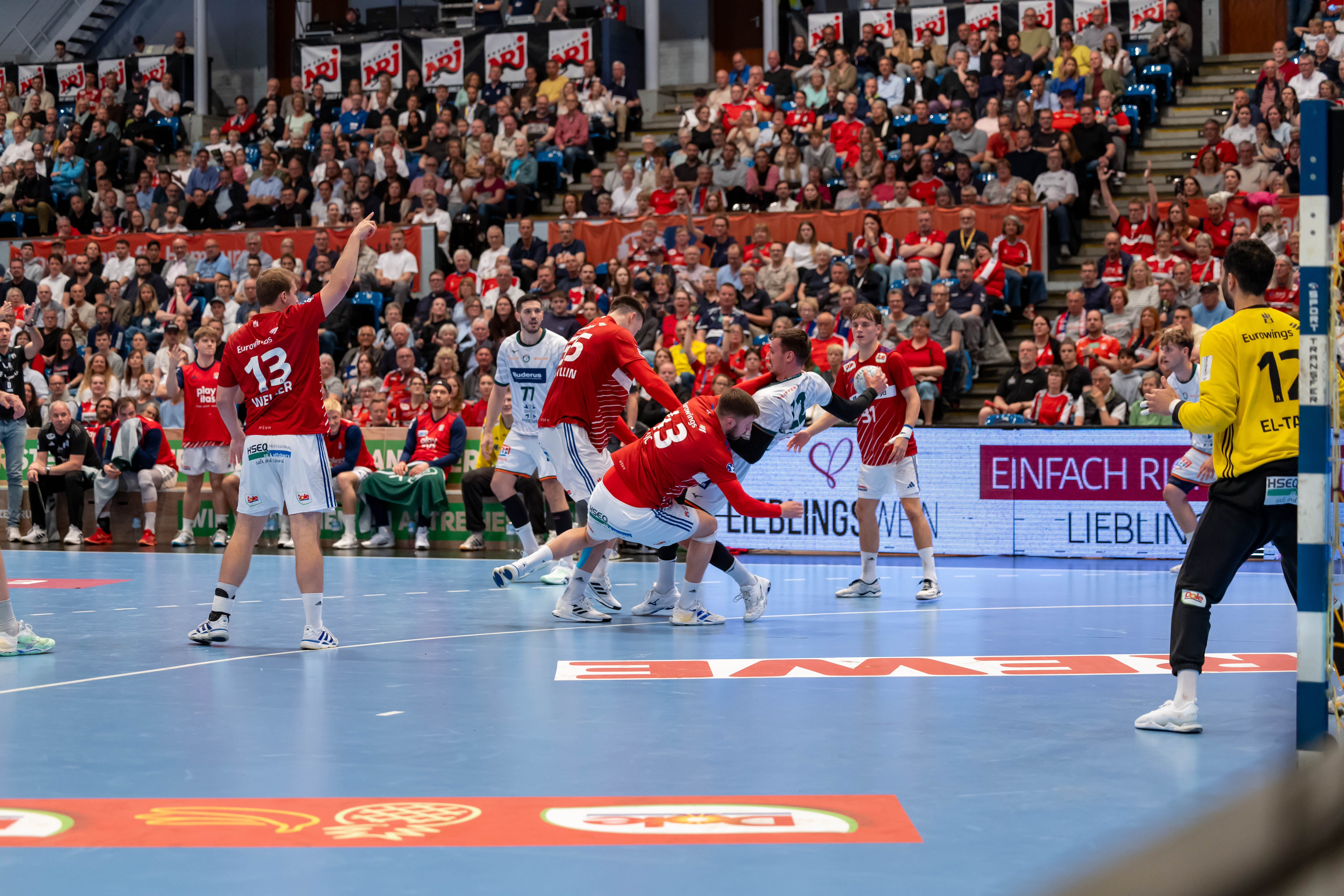 Handball Sport Verein Hamburg vs MT Melsungen