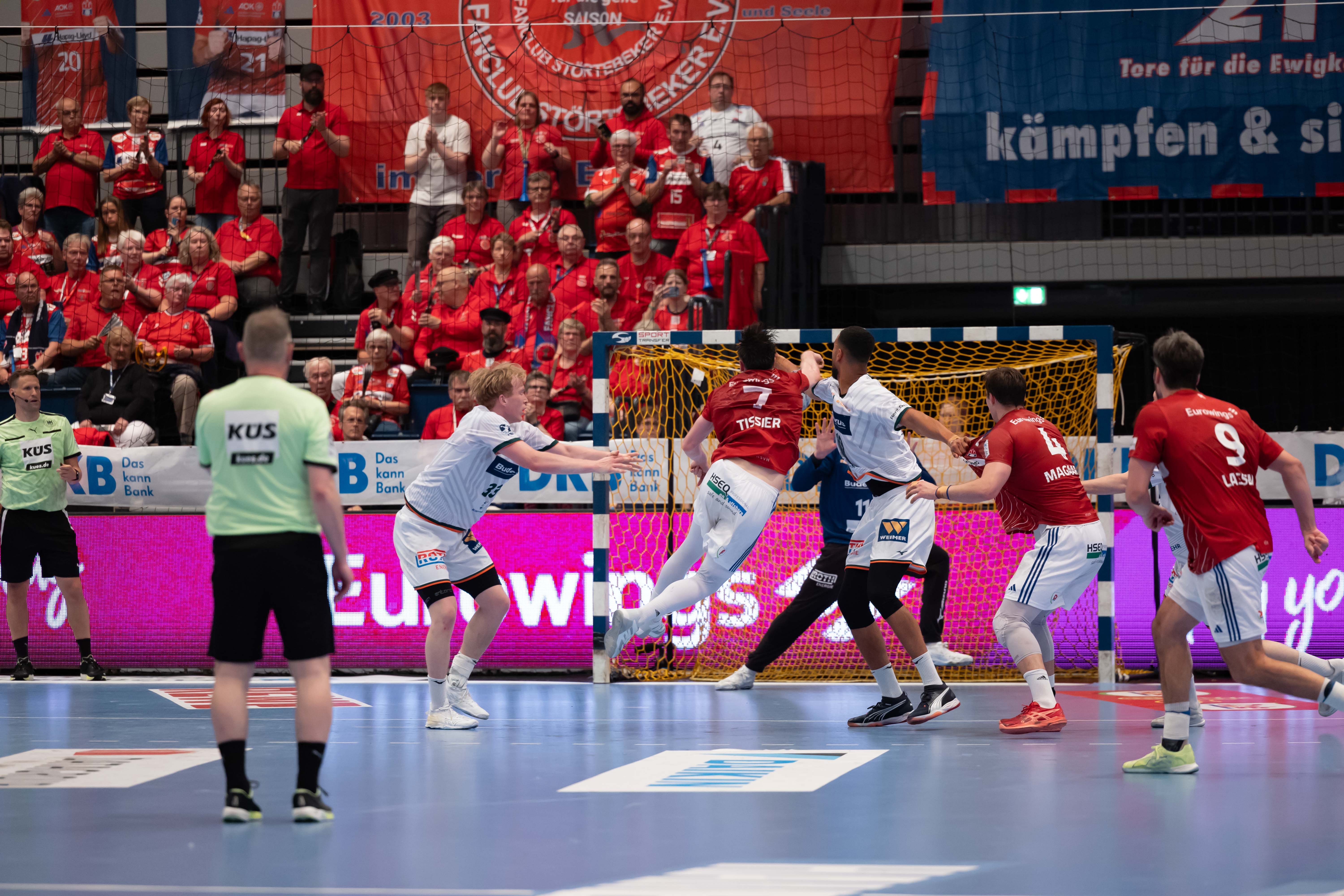 Handball Sport Verein Hamburg vs MT Melsungen