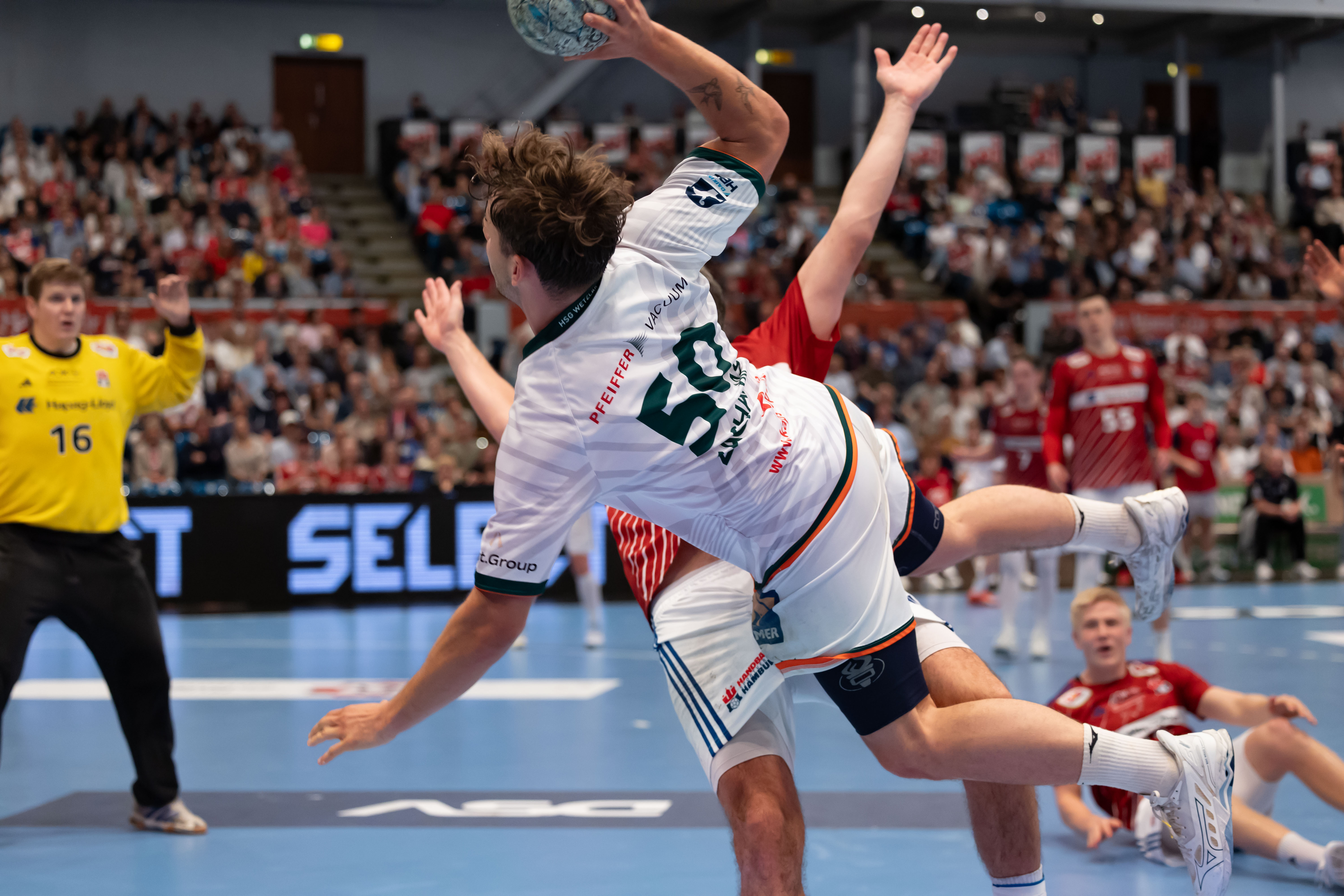 Handball Sport Verein Hamburg vs MT Melsungen