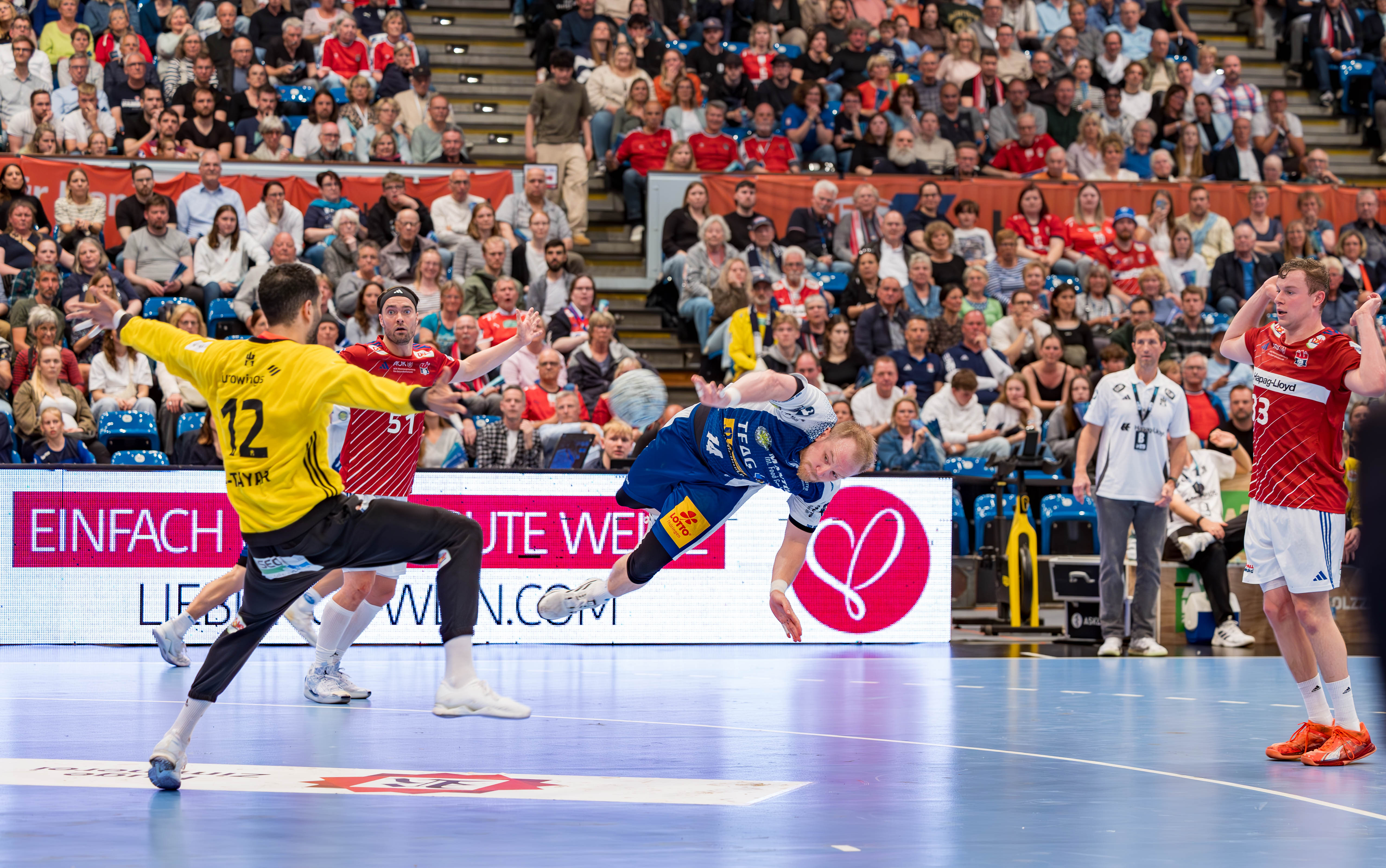 Handball Sport Verein Hamburg vs TVB 1898 Stuttgart