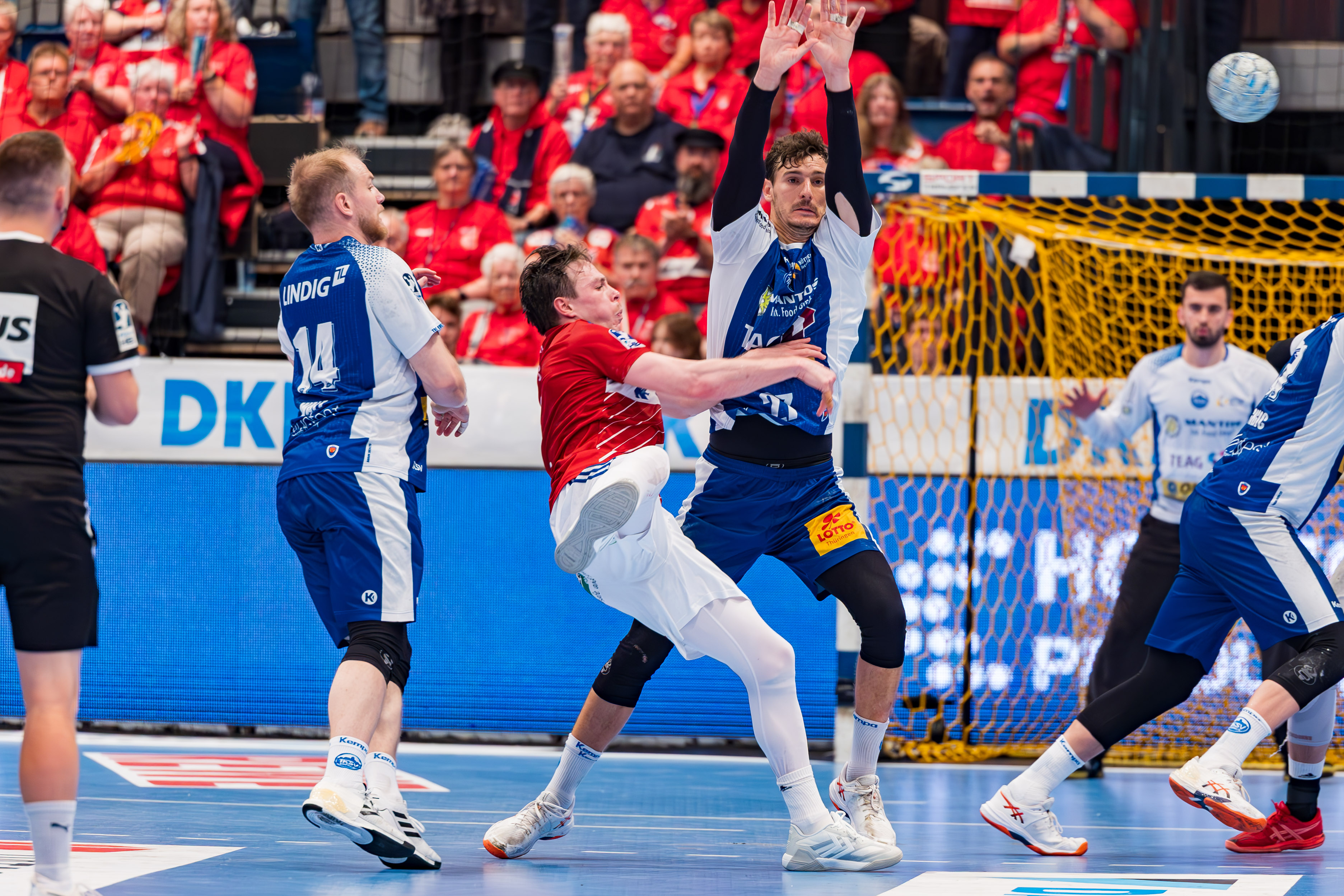 Handball Sport Verein Hamburg vs TVB 1898 Stuttgart