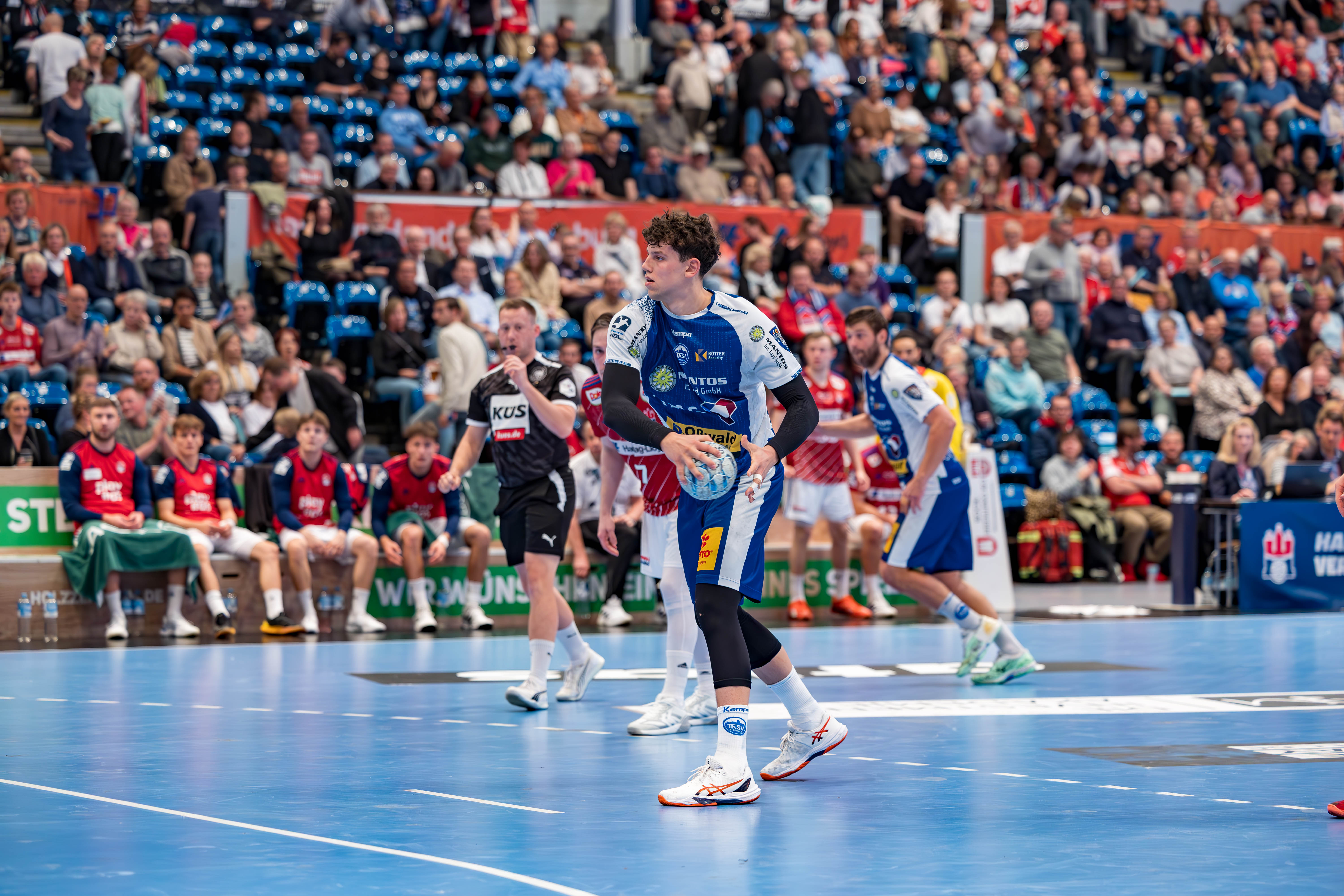 Handball Sport Verein Hamburg vs TVB 1898 Stuttgart