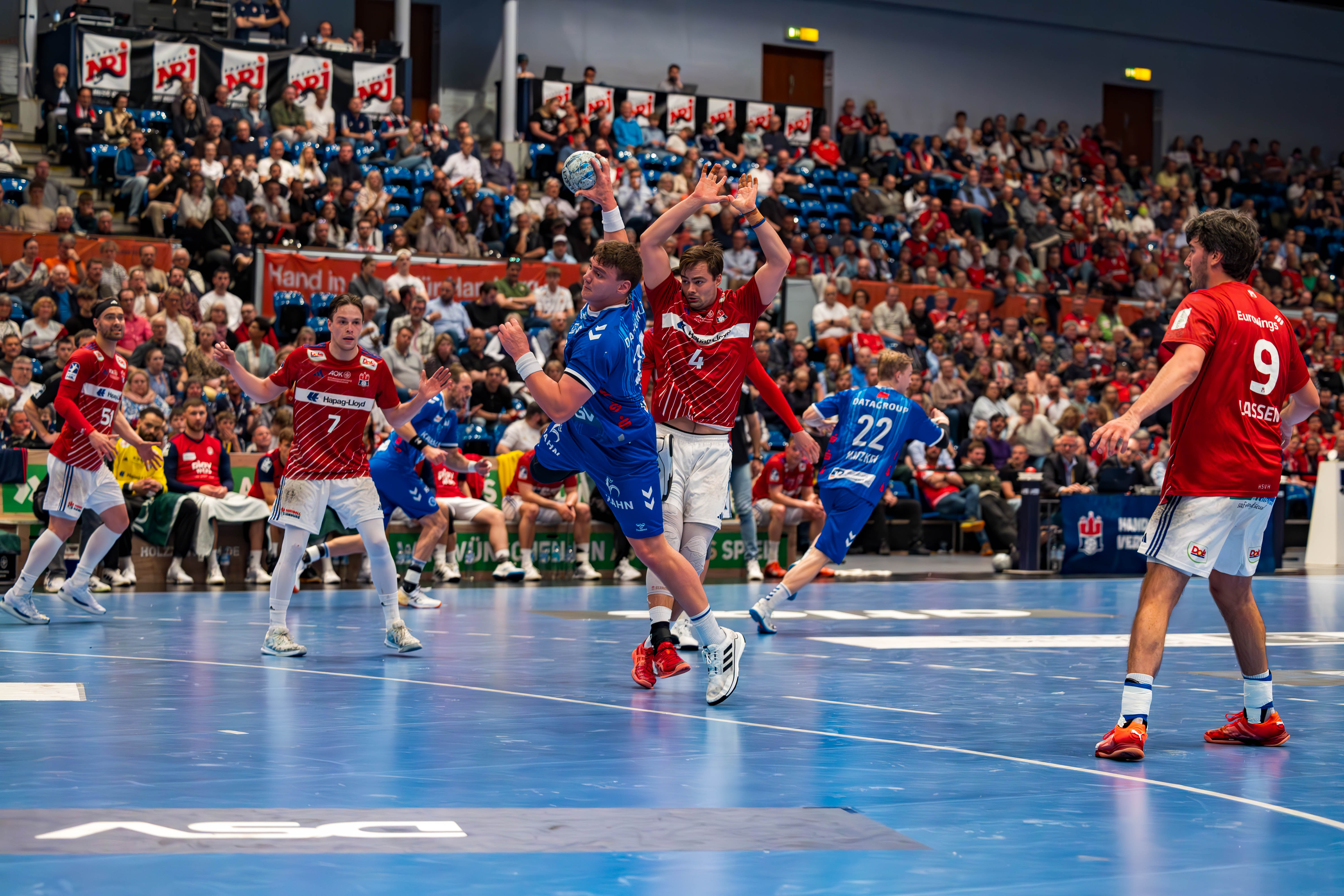Handball Sport Verein Hamburg vs TVB 1898 Stuttgart
