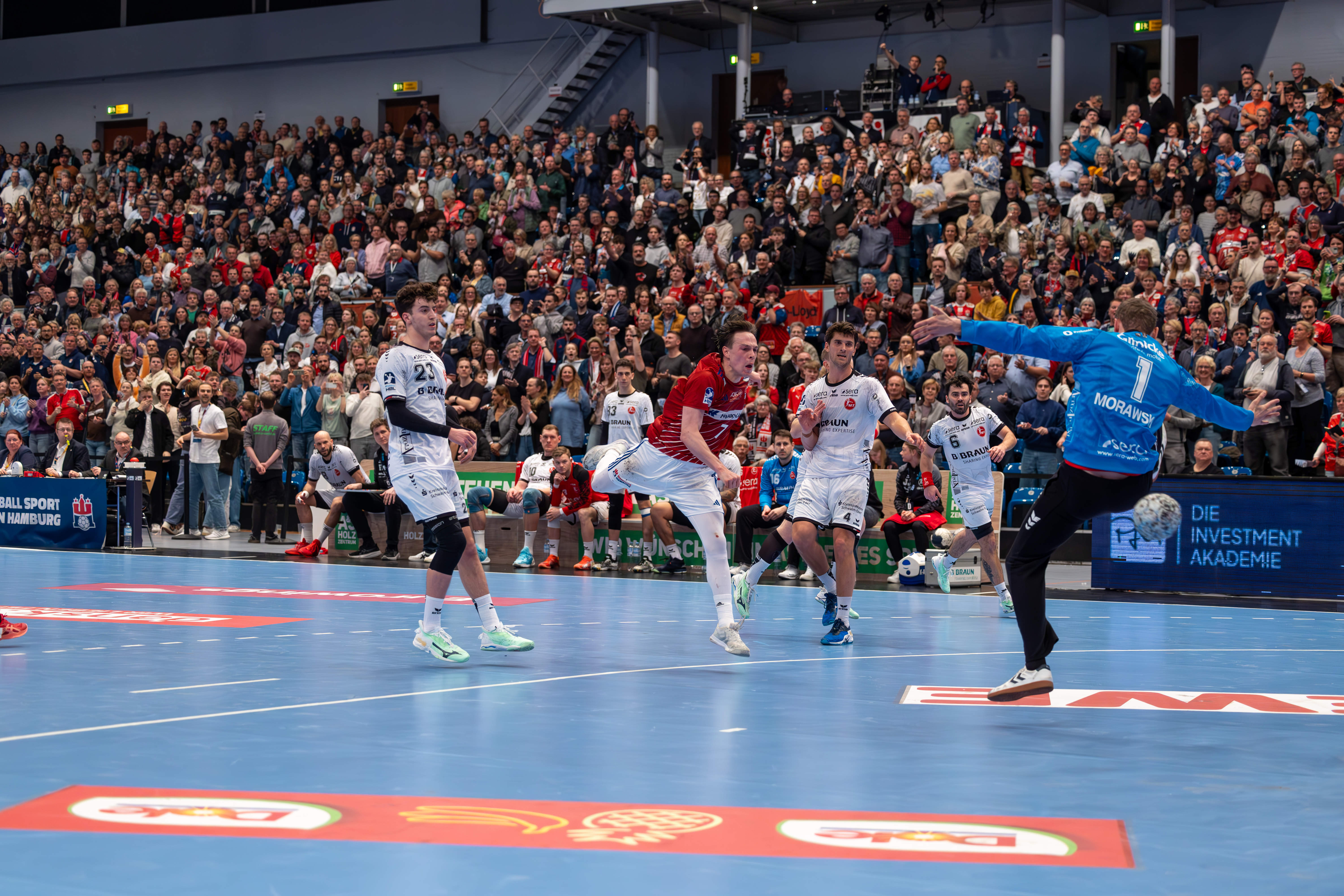Handball Sport Verein Hamburg vs MT Melsungen