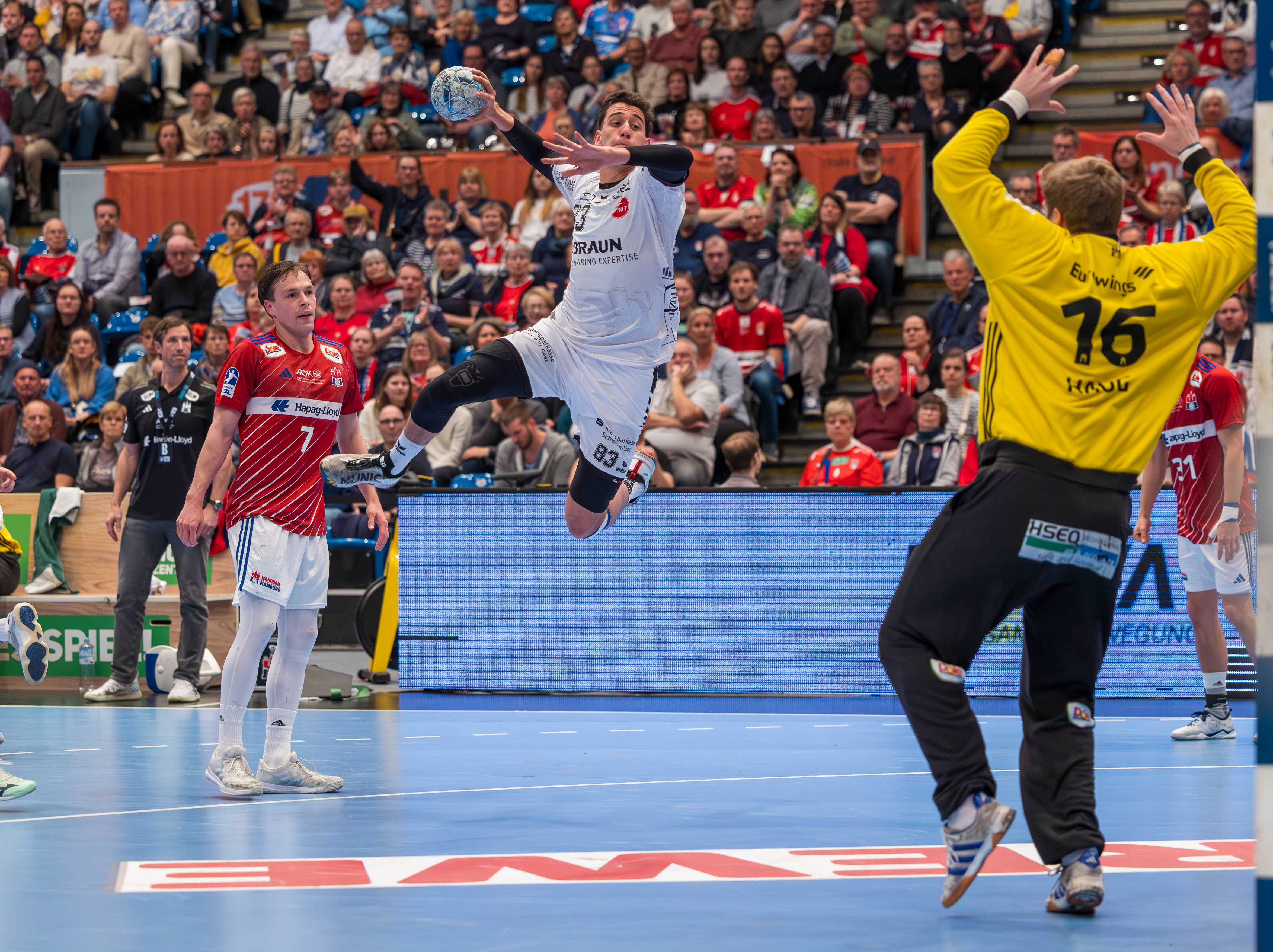 Handball Sport Verein Hamburg vs MT Melsungen