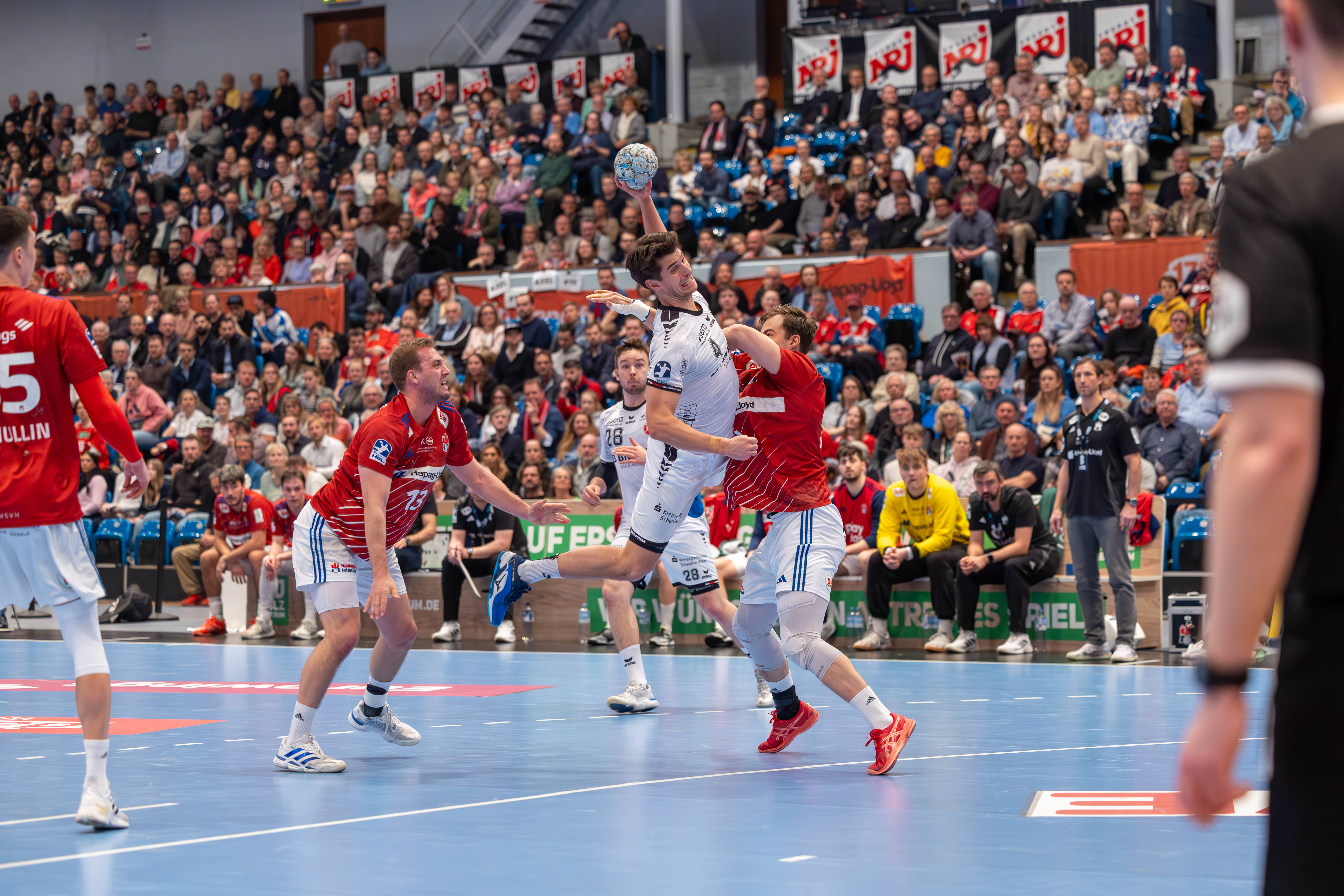 Handball Sport Verein Hamburg vs MT Melsungen