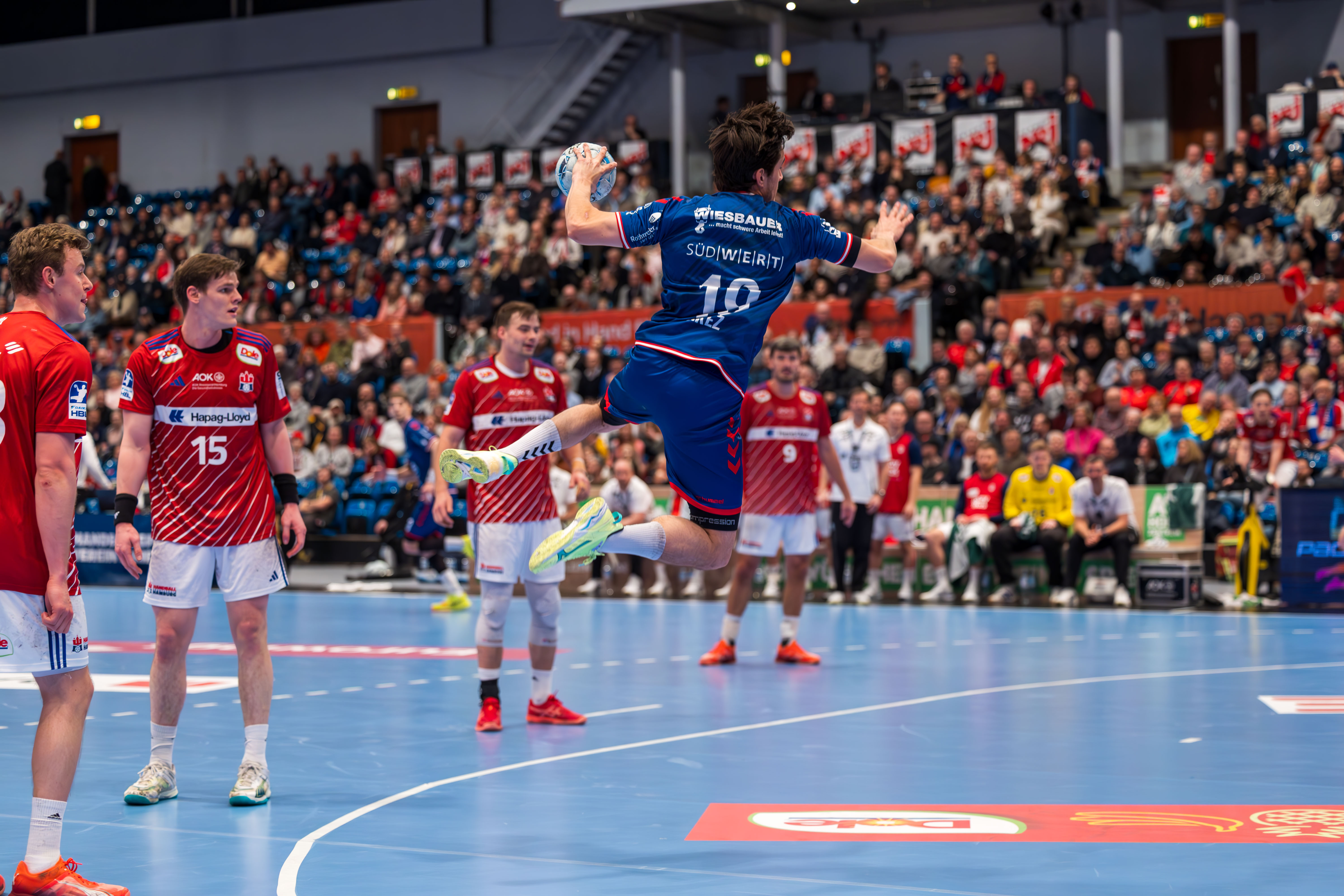 Handball Sport Verein Hamburg vs SG BBM Bietigheim