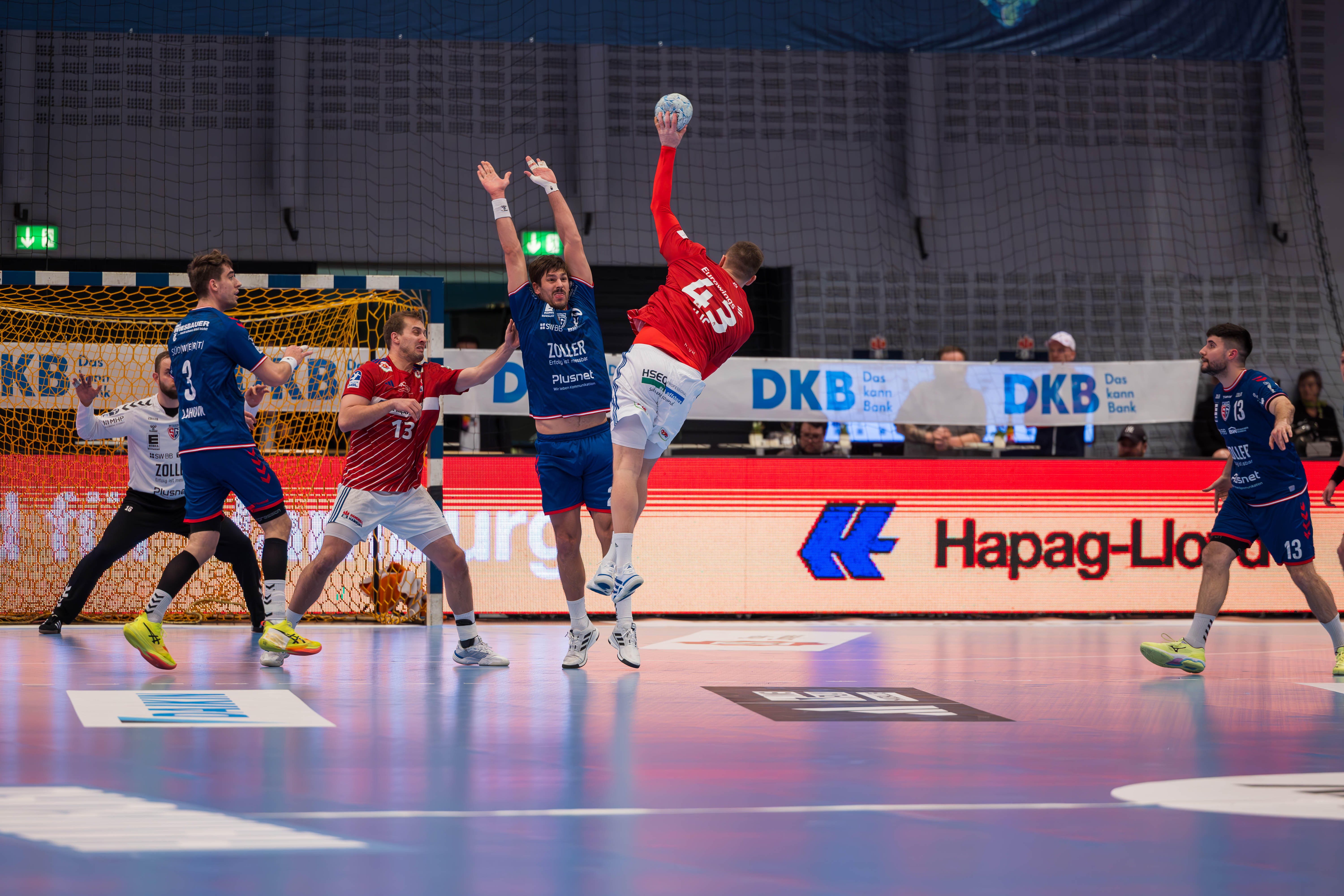 Handball Sport Verein Hamburg vs SG BBM Bietigheim