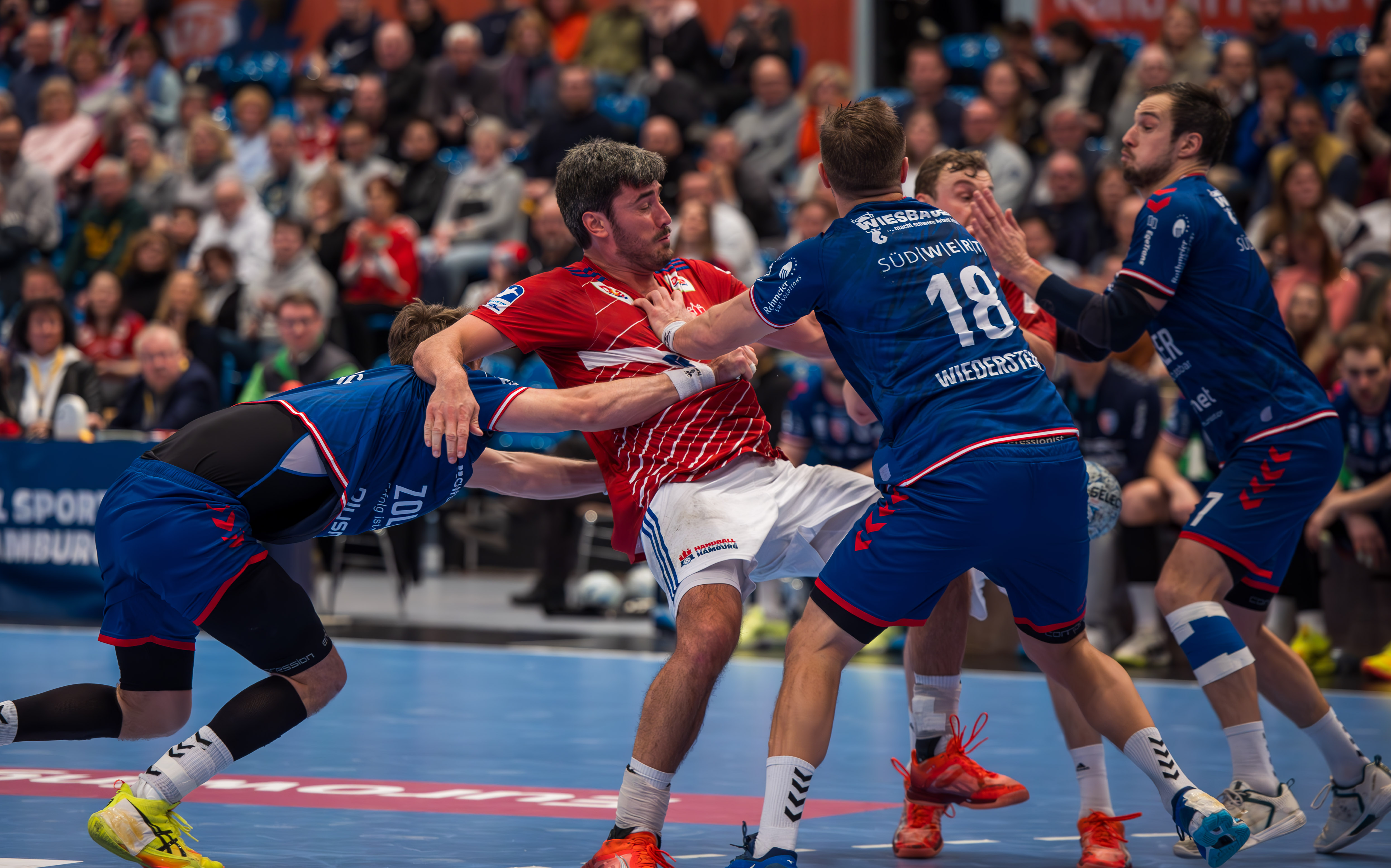 Handball Sport Verein Hamburg vs SG BBM Bietigheim