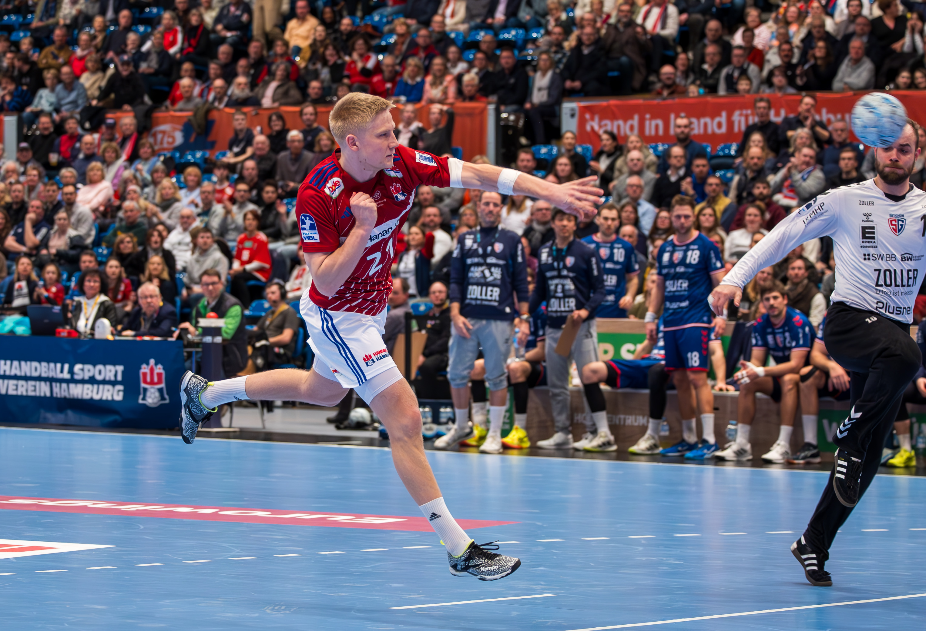 Handball Sport Verein Hamburg vs SG BBM Bietigheim