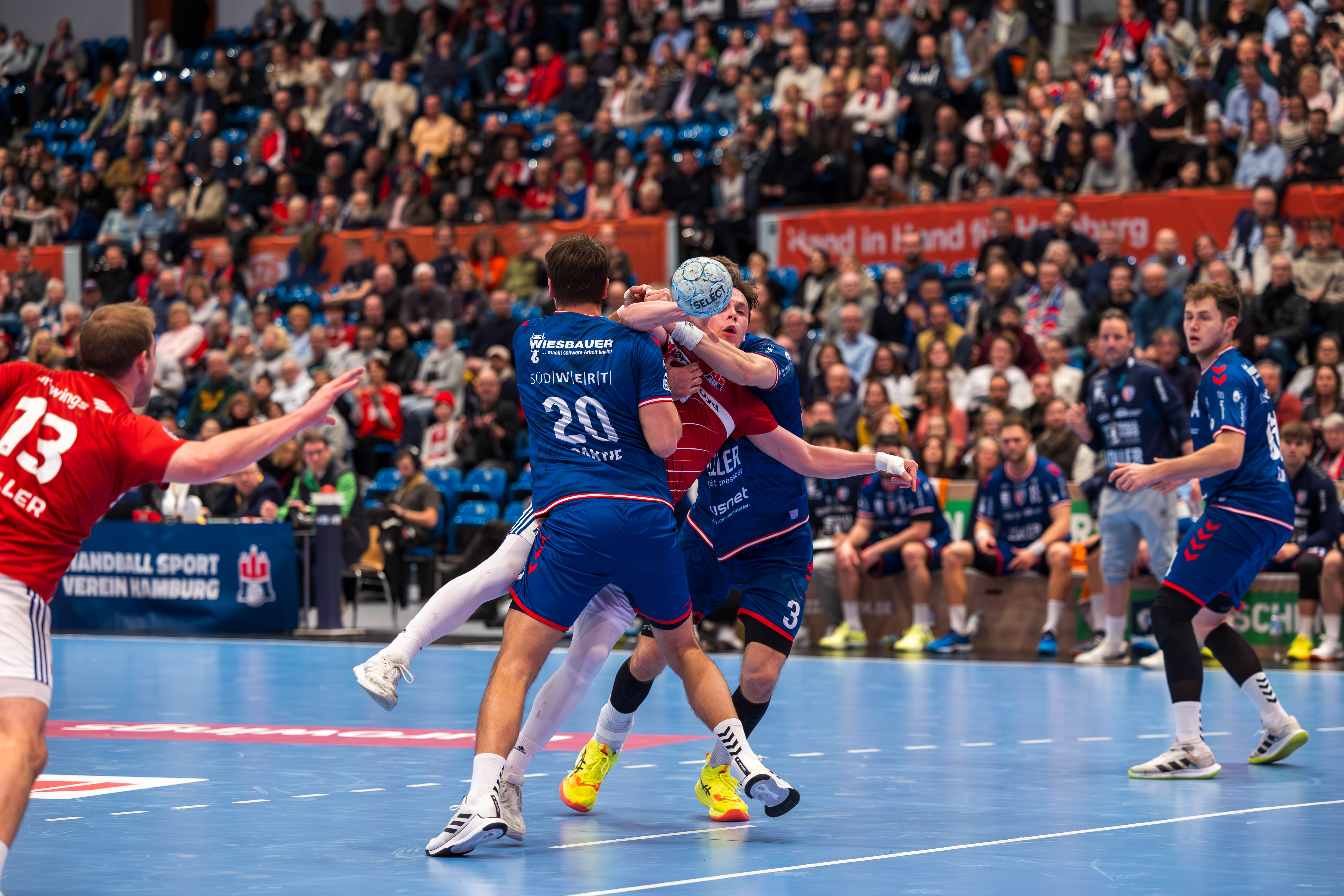 Handball Sport Verein Hamburg vs SG BBM Bietigheim