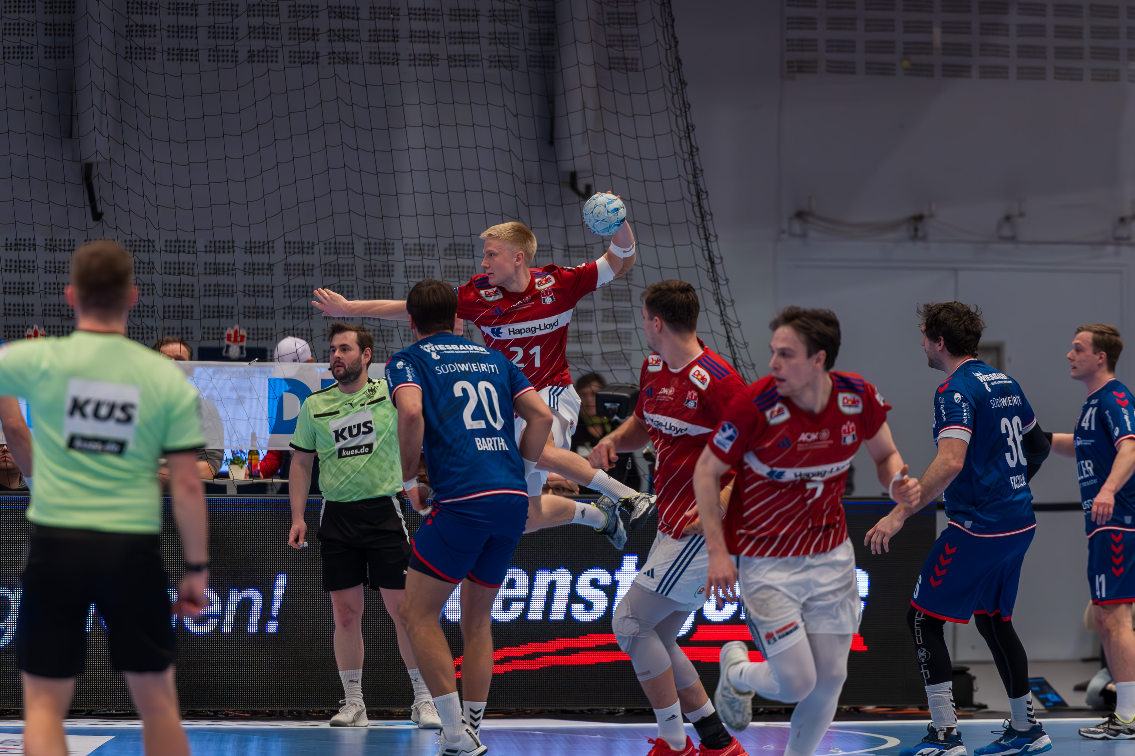 Handball Sport Verein Hamburg vs SG BBM Bietigheim