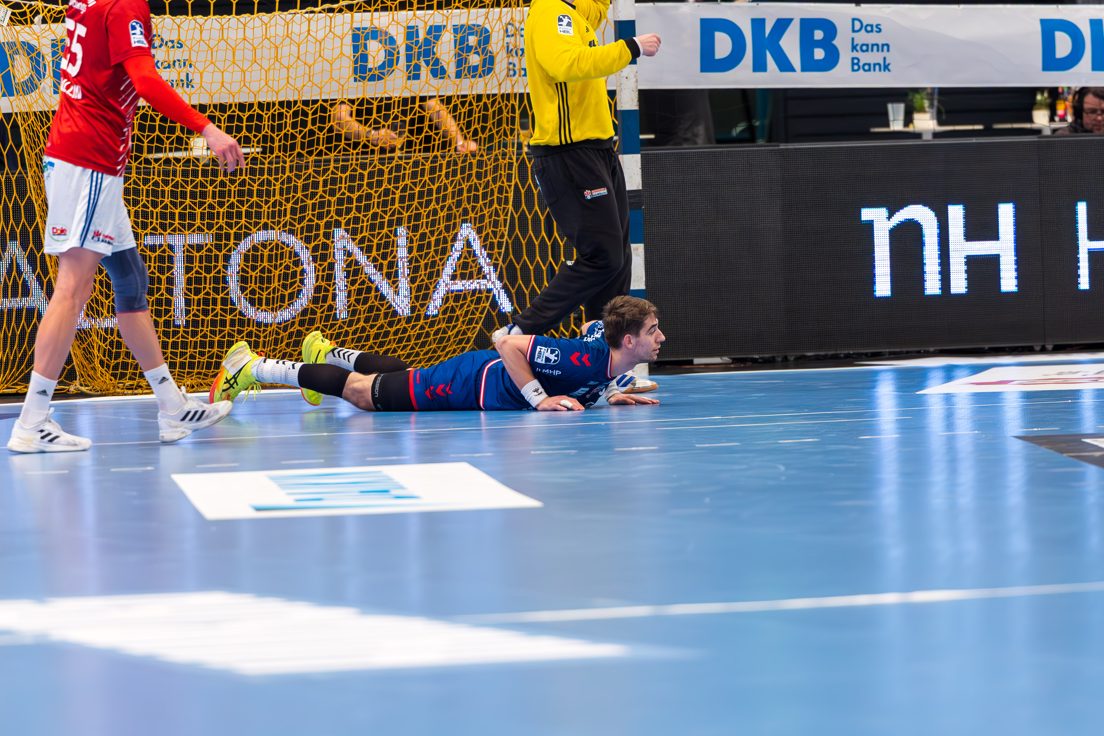 Handball Sport Verein Hamburg vs SG BBM Bietigheim